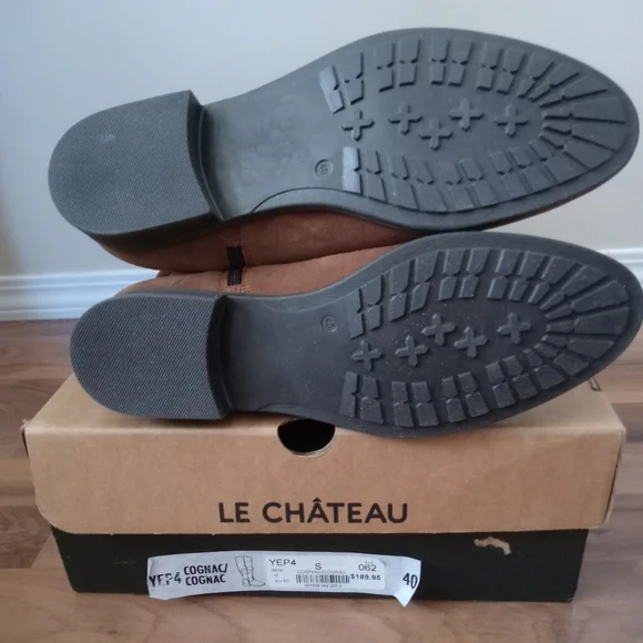 Boots - Picture 3 of 6